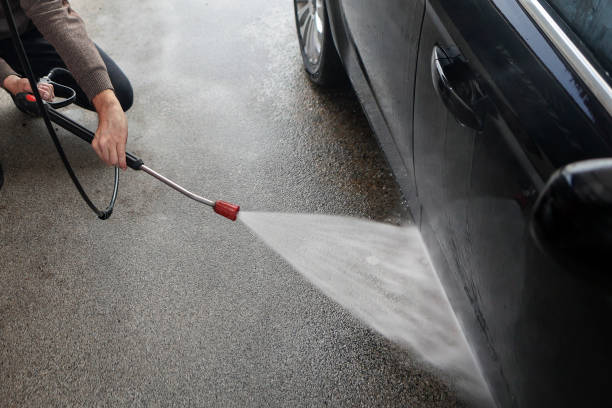 Best Sidewalk Pressure Washing  in Smithfield, VA